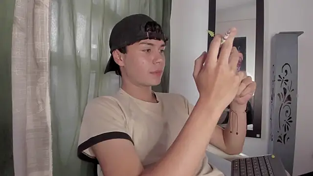 crushnier1 live sex cam