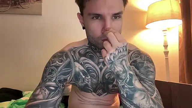 Larsskeet live sex cam