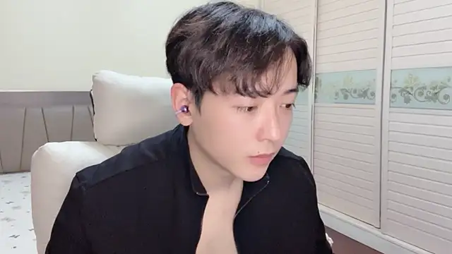 xiaoxiao1025 live sex cam