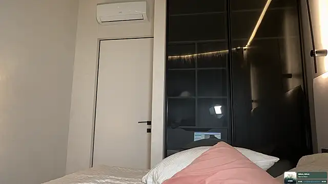 SophieBelll's cam snapshot