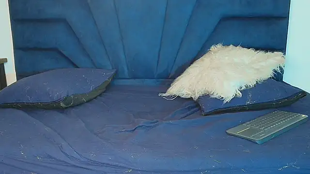 sharon_stone5's cam snapshot