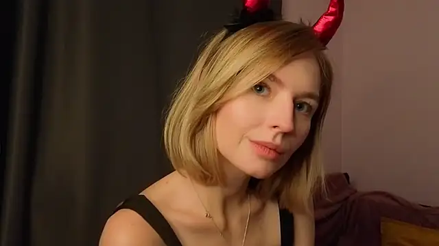 BaileyBernos's cam snapshot