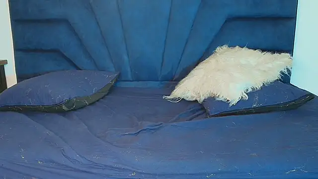 sharon_stone5's cam snapshot