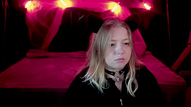 Tinker_Belll's cam snapshot