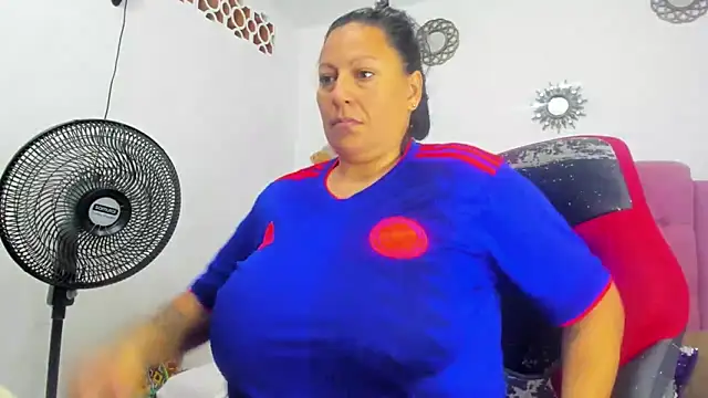 rose_bigboobsx's web cam