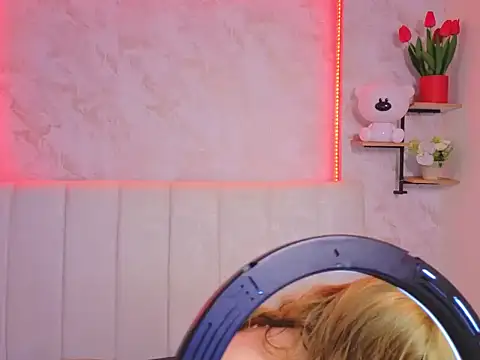 HanniRoss's cam snapshot