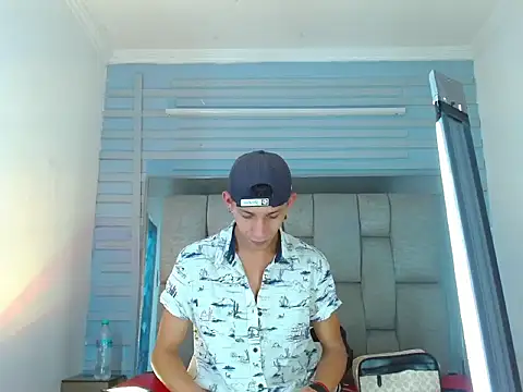 Valentin_Gray live sex cam