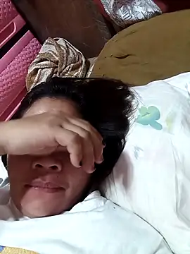 SweetChubbyMommy_02's cam snapshot