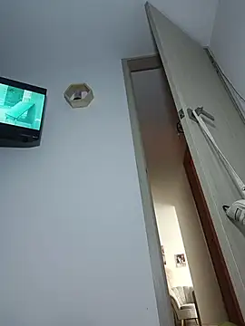 KarinRoss's cam snapshot