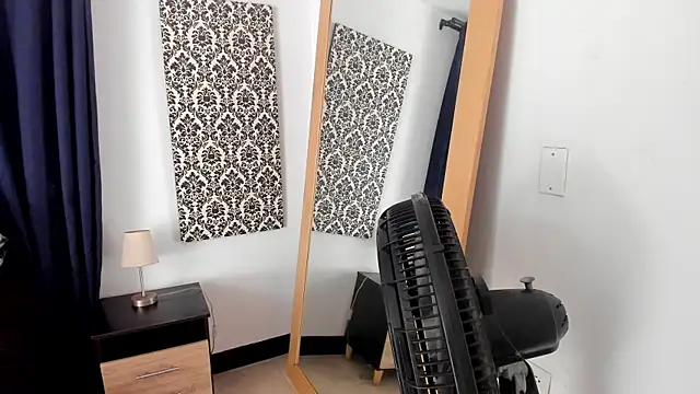 Malaika_Toure's cam snapshot