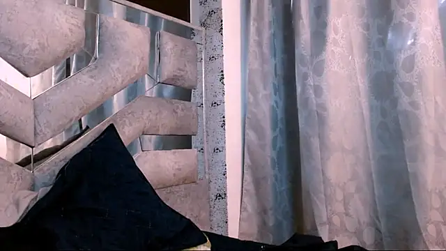 violet_bunnyy's cam snapshot