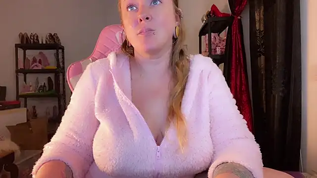 kisicaxx's cam snapshot