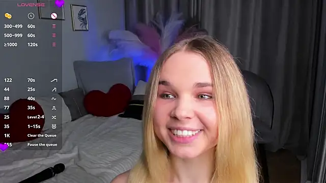 OdetteHarwick live sex cam