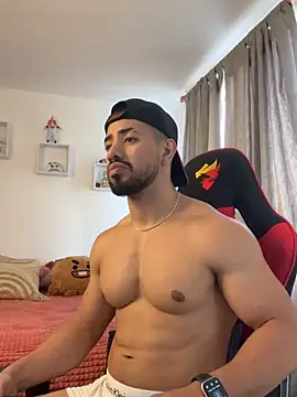 Ezzio_Scolaro's cam snapshot