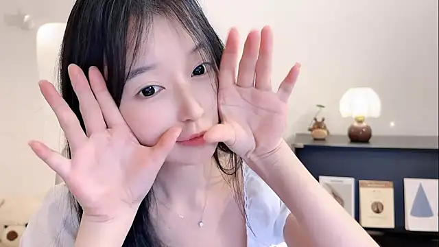 Onechestnut live sex cam