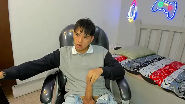 StiwenTwink live sex cam