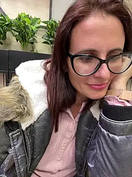 NataKitten live sex cam