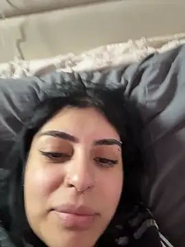 ThickerThanYoBitch live sex cam