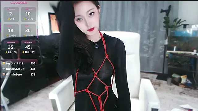 Candice-99 live sex cam