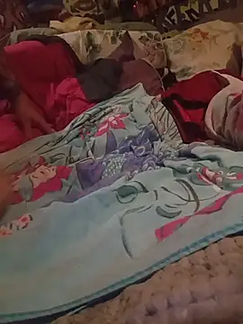 Twoslipperywhenwett live sex cam