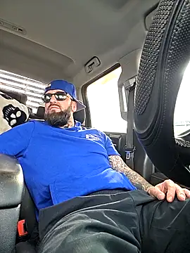 Beardedtattood live sex cam