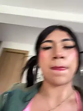 LiaSaenz27 live sex cam