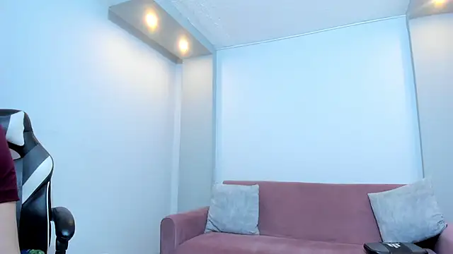 Nylah_fox's cam snapshot