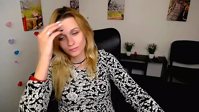 PeppyMia's cam snapshot