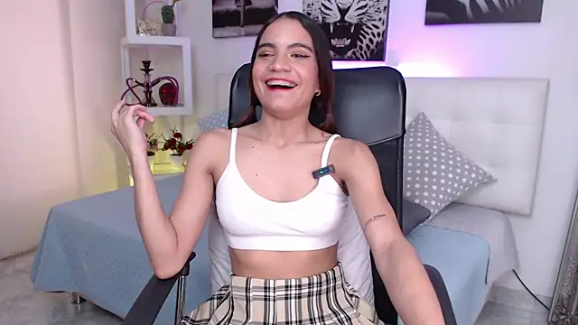 leyah_'s cam snapshot