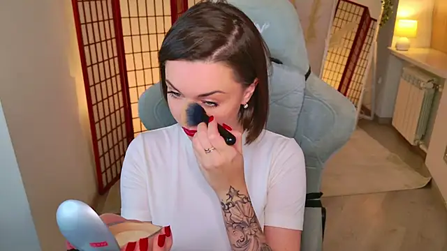 AvaFlower's cam snapshot