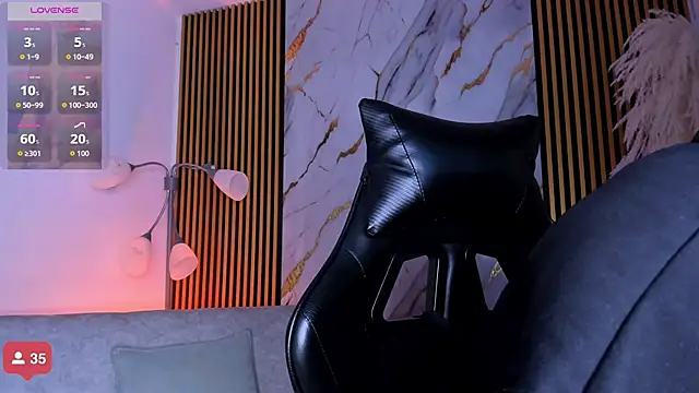 JulienSaint live sex cam