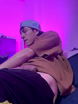 NaytonFreeman's cam snapshot