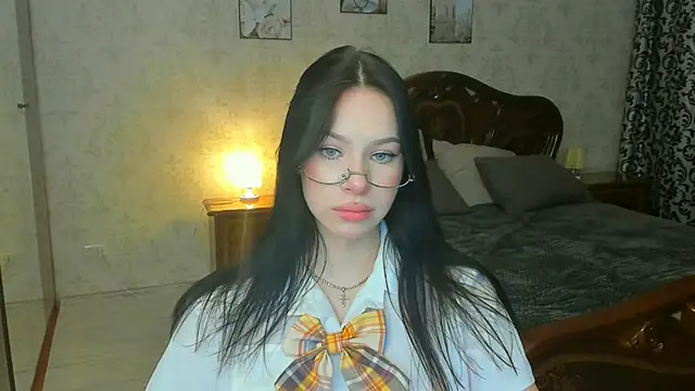 FloraCherry's cam snapshot