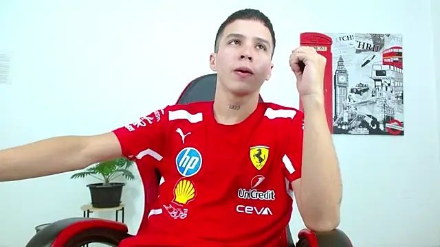 Cumandres18 live sex cam