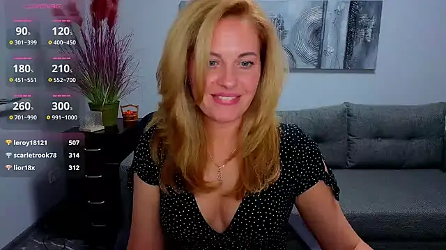 Mira_Whites's cam snapshot