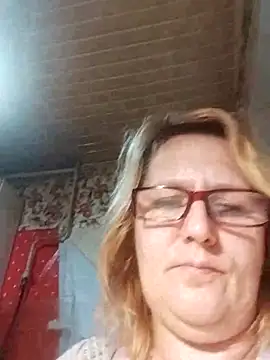 Forest-Lady's cam snapshot