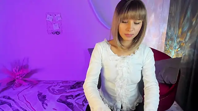 CharmBianca's cam snapshot