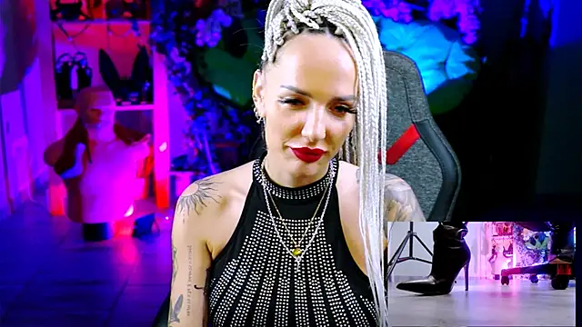 MonicaMaxwel live sex cam