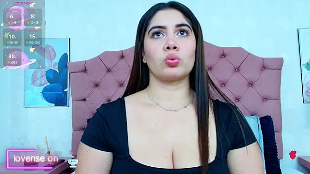 ThyaraJhons's cam snapshot