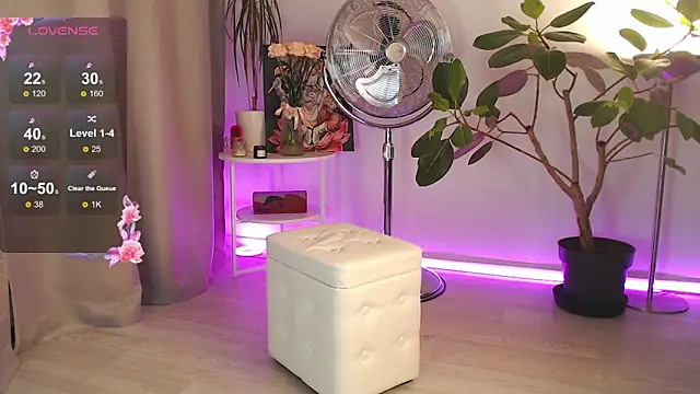 ChloeSummers's cam snapshot