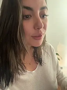 sukhakunis1 live sex cam