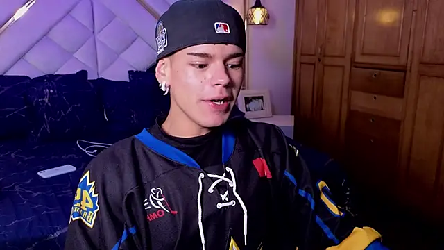 kevienmiet live sex cam