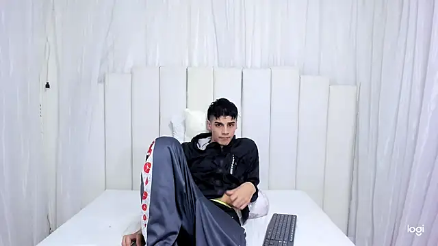 frank_jhonsson live sex cam