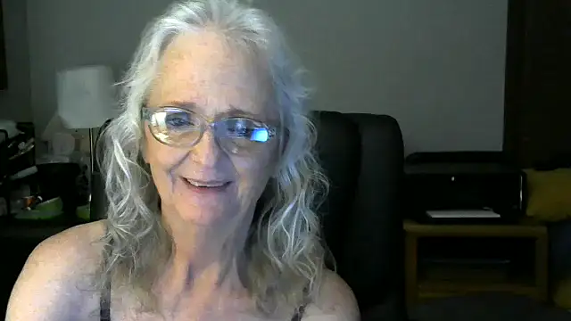 JoleneDelacroix live sex cam