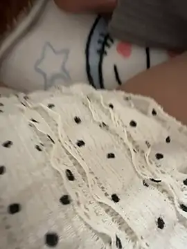 Hana_yukii live sex cam