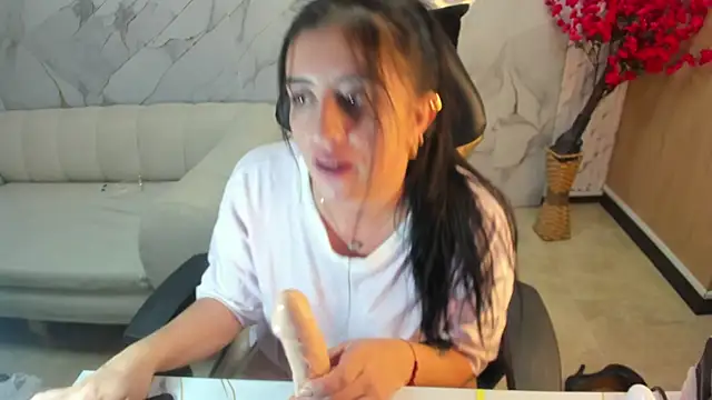 andrea_tasty_tf's cam snapshot