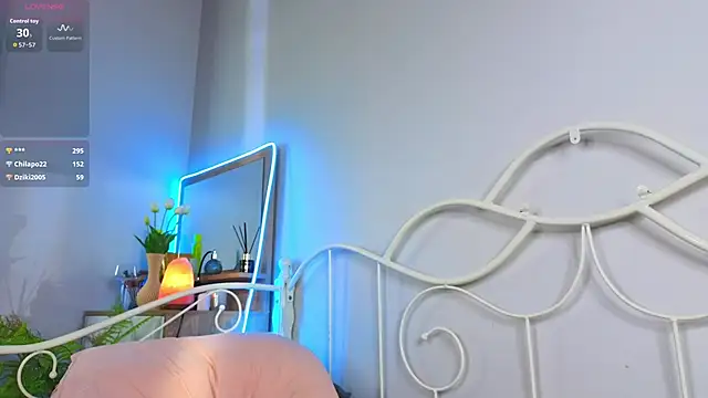 KateBleare's cam snapshot