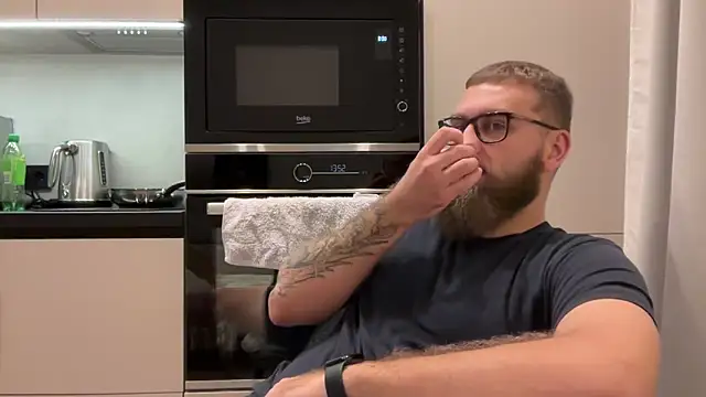 Bear_bear_ live sex cam