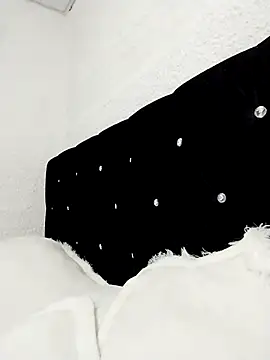 ElizabethWeil's cam snapshot