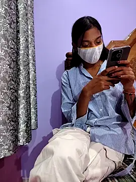 Student12th's cam snapshot